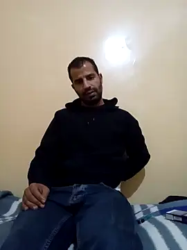 Snapshot of Bisex_activ19 chatting on 12-08-24, 04:18 Bisex activ19 online show from 12-08-24, 04:18