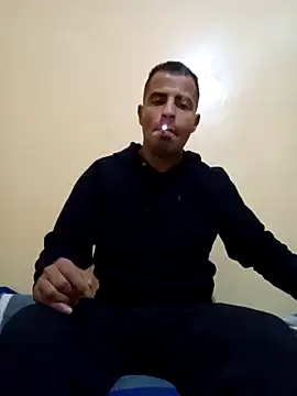 Snapshot of Bisex_activ19 chatting on 12-10-24, 06:11 Bisex activ19 online show from 12-10-24, 06:11