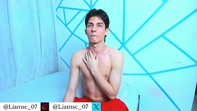Snapshot of liam_scott77 chatting on 07-10-26, 05:34 liam scott77 online show from 07-10-26, 05:34