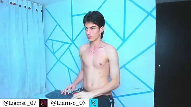 Snapshot of liam_scott77 chatting on 07-14-26, 02:05 liam scott77 online show from 07-14-26, 02:05