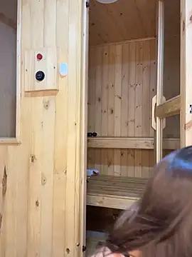 Barbielatinas online show from 11-23-25, 03:50