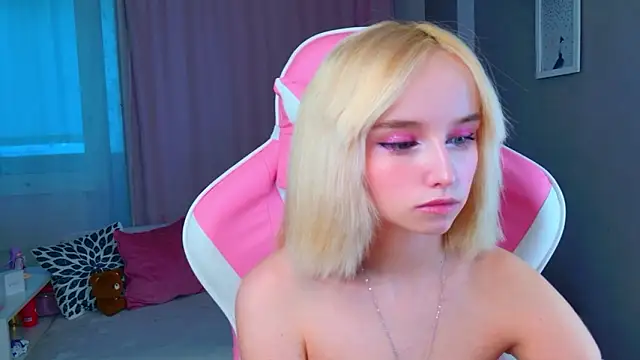 b4by LoL1 online show from 03-17-26, 01:25