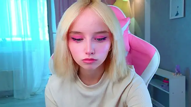 b4by LoL1 online show from 03-20-26, 11:37