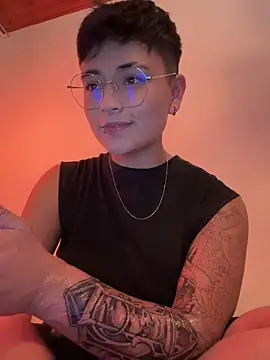 Ashley Chriss online show from 01-15-25, 05:50