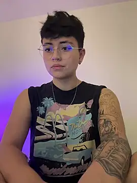 Ashley Chriss online show from 02-23-25, 08:22