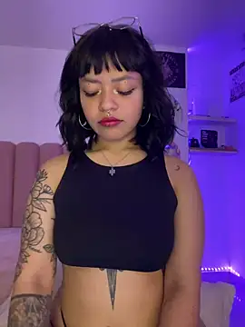 Ashley Chriss online show from 03-22-25, 03:09