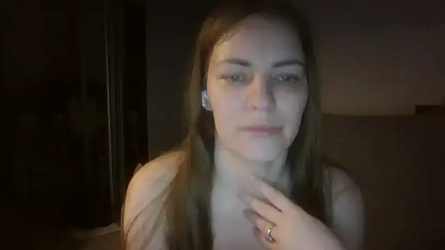 AnnaDiamond1 online show from 01-06-26, 12:36