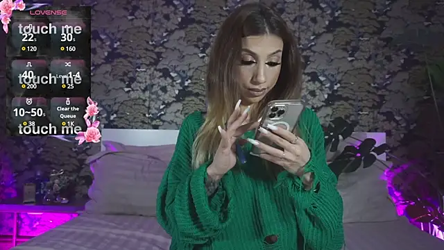 BrianaGolddenn online show from 12-22-24, 04:48