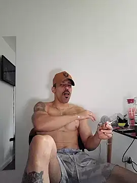 Snapshot of prince-roludo chatting on 12-31-24, 01:19 prince-roludo online show from 12-31-24, 01:19