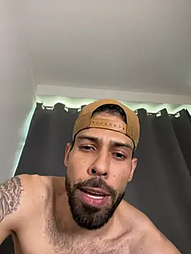 Snapshot of prince-roludo chatting on 06-26-26, 03:27 prince-roludo online show from 06-26-26, 03:27