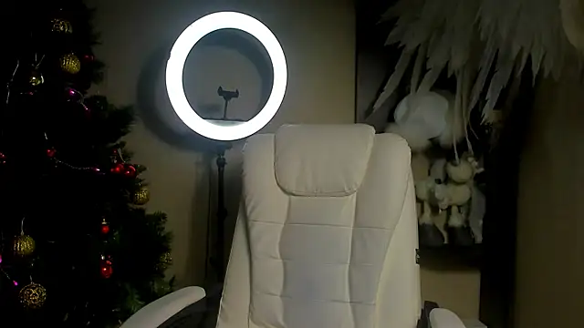 foxy blond online show from 12-19-25, 12:39