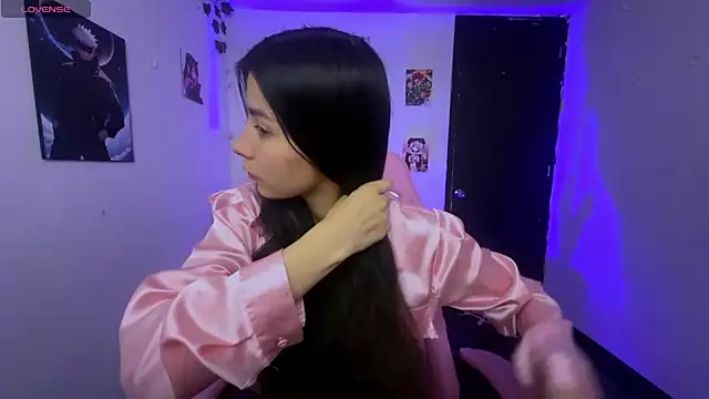 Snapshot of cami_mila9 chatting on 07-26-26, 01:25 cami mila9 online show from 07-26-26, 01:25