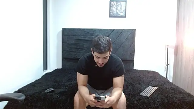 Snapshot of Ian_Daviz chatting on 07-16-26, 02:45 Ian Daviz online show from 07-16-26, 02:45