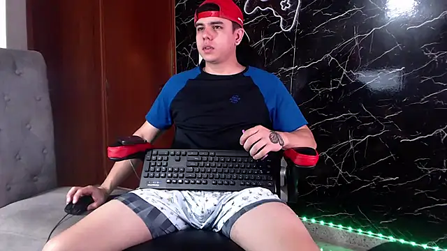 Snapshot of maty_hardx chatting on 03-12-25, 01:40 maty hardx online show from 03-12-25, 01:40