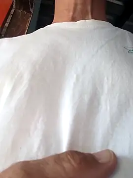 Snapshot of Sunnyboy7897 chatting on 03-08-26, 03:32 Sunnyboy7897 online show from 03-08-26, 03:32