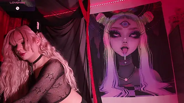 Poison luna online show from 01-08-26, 05:04