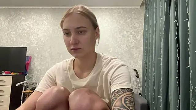 AnneBall online show from 12-26-24, 01:21