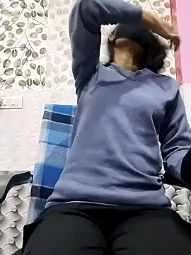 Snapshot of Kashish_18 chatting on 12-28-24, 06:28 Kashish 18 online show from 12-28-24, 06:28