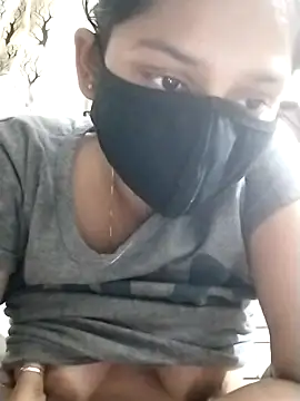 Snapshot of Kashish_18 chatting on 09-14-25, 05:12 Kashish 18 online show from 09-14-25, 05:12