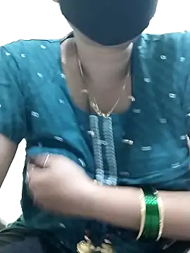 Snapshot of Kashish_18 chatting on 12-01-25, 08:30 Kashish 18 online show from 12-01-25, 08:30