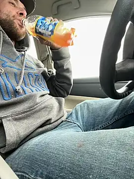 Snapshot of SmokingSloth chatting on 03-19-25, 09:16 SmokingSloth online show from 03-19-25, 09:16