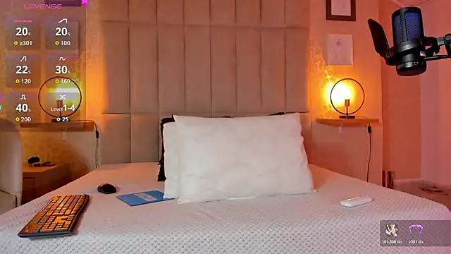 Amy-Saenz online show from 11-18-25, 03:16