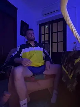 PutaNieves1983 online show from 12-17-25, 05:24