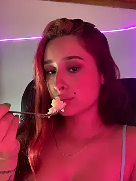 Snapshot of hannaa_brown chatting on 03-22-25, 01:11 hannaa brown online show from 03-22-25, 01:11