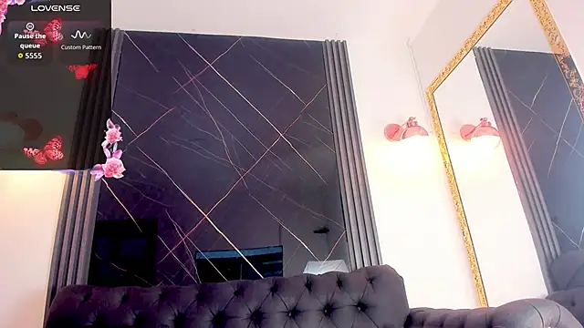 EvaaLovia1 online show from 11-17-25, 02:01