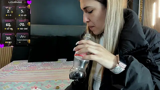 EvaaLovia1 online show from 02-16-26, 01:29