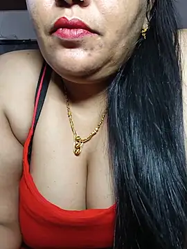Snapshot of sneha_rose chatting on 06-05-26, 05:51 sneha rose online show from 06-05-26, 05:51