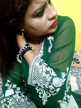Snapshot of Sexyranibhabhi chatting on 06-07-26, 02:32 Sexyranibhabhi online show from 06-07-26, 02:32
