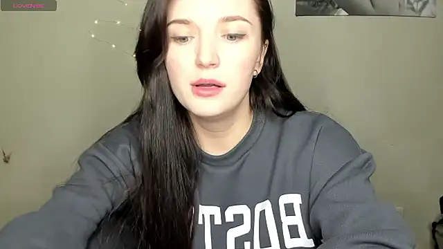 Snapshot of EvaaMillerr99 chatting on 12-04-24, 12:14 EvaaMillerr99 online show from 12-04-24, 12:14