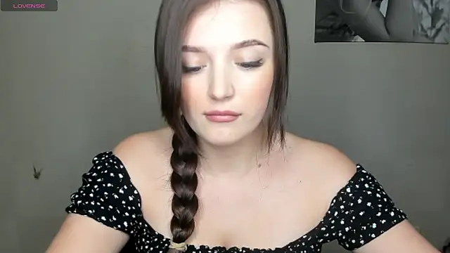 Snapshot of EvaaMillerr99 chatting on 01-17-25, 01:35 EvaaMillerr99 online show from 01-17-25, 01:35