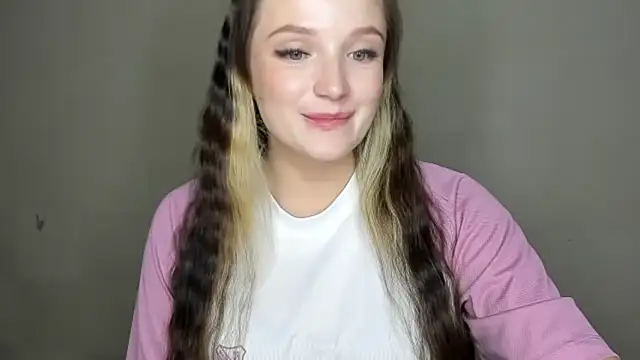 Snapshot of EvaaMillerr99 chatting on 11-03-25, 07:59 EvaaMillerr99 online show from 11-03-25, 07:59