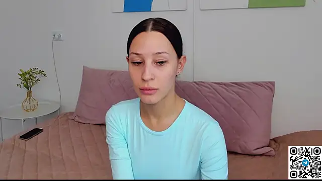 SelenaRousey online show from 04-02-26, 10:02