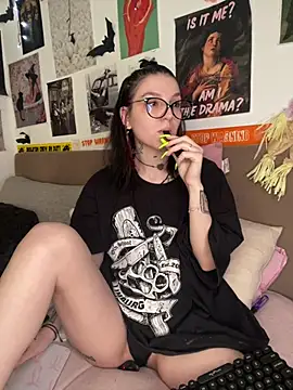 MoonAgnes online show from 07-08-26, 04:39