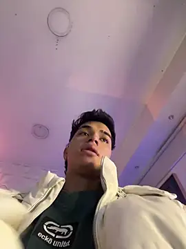 Snapshot of AndyPalmer_ chatting on 03-18-25, 12:14 AndyPalmer online show from 03-18-25, 12:14