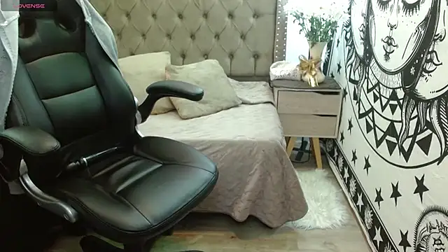 AlexandraJones  online show from 02-26-26, 01:37