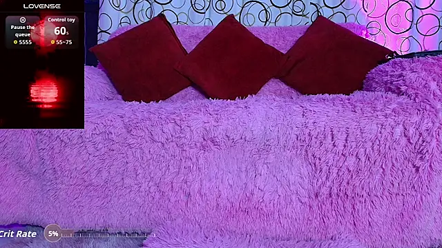 SukiFuyu  online show from 09-25-25, 02:37