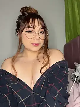 NatyOlson online show from 03-18-25, 04:15