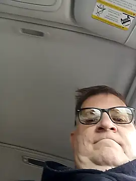 Snapshot of J83560Jason chatting on 10-11-25, 05:44 J83560Jason online show from 10-11-25, 05:44