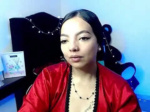 Snapshot of loren_tits24 chatting on 07-12-26, 01:02 loren tits24 online show from 07-12-26, 01:02