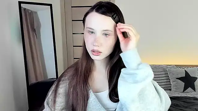 Stella Sunny online show from 03-05-26, 04:14