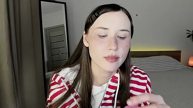 Snapshot of Stella_Sunny chatting on 08-01-26, 07:24 Stella Sunny online show from 08-01-26, 07:24