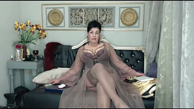 Snapshot of LadyMargoFontana chatting on 02-18-25, 04:37 LadyMargoFontana online show from 02-18-25, 04:37