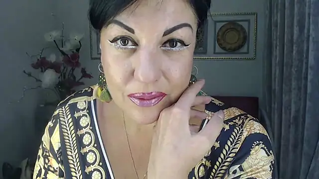 Snapshot of LadyMargoFontana chatting on 09-19-25, 04:25 LadyMargoFontana online show from 09-19-25, 04:25