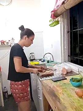 Snapshot of solangeyaelok1 chatting on 03-20-25, 10:40 solangeyaelok1 online show from 03-20-25, 10:40