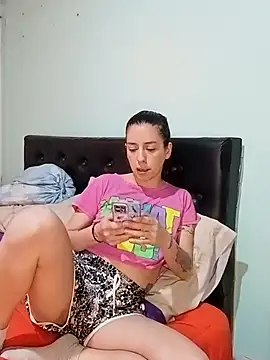 Snapshot of solangeyaelok1 chatting on 09-28-25, 01:55 solangeyaelok1 online show from 09-28-25, 01:55