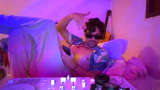 couplemilk online show from 02-03-26, 01:37